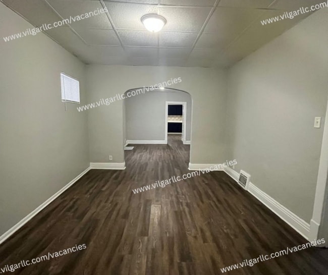 Photo - Over 1,100 sq ft 3 large bedrooms • 1.5 spacious bathrooms home in East Chicago, IN