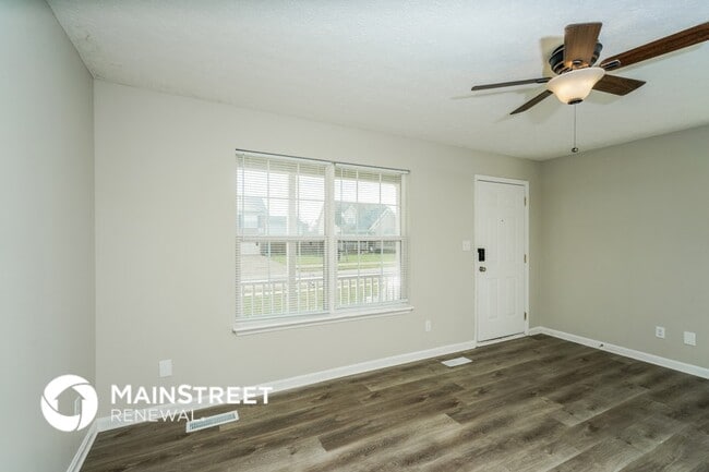 Photo - 651 Oak Grove Blvd