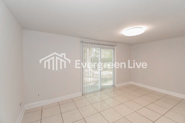 Photo - 2835 Belair Rd W