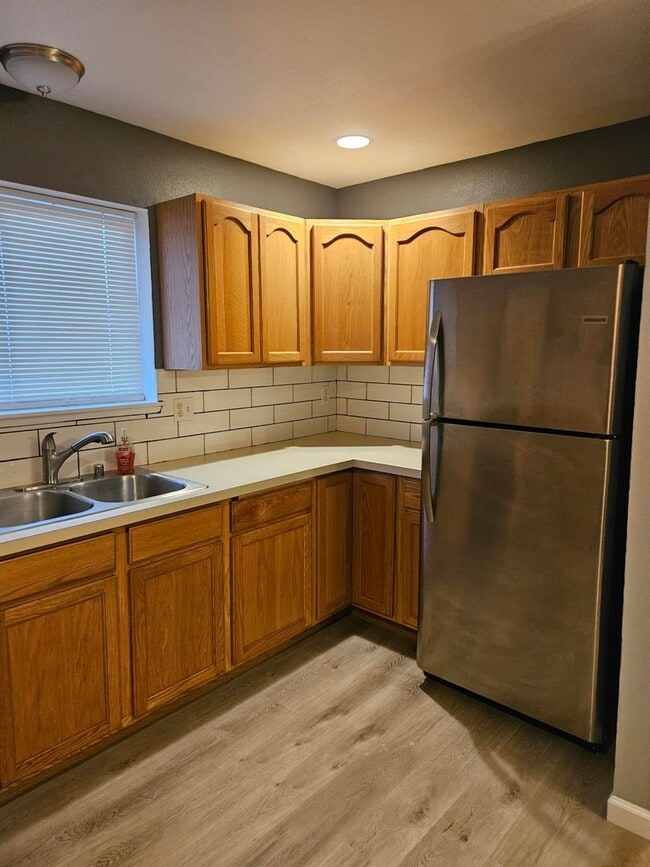 Photo - 1017 Lincoln St Unit #B