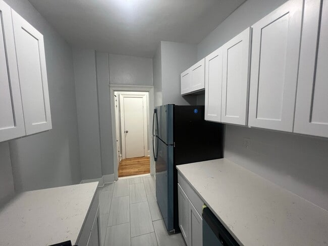 Hummingbird Heights 320