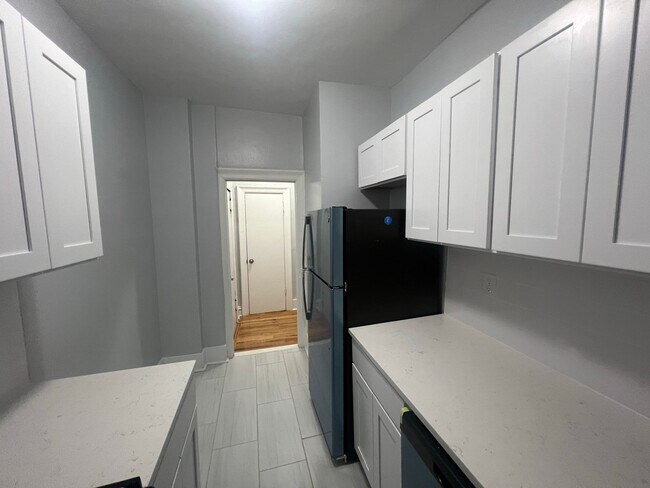 Photo - Hummingbird Heights 320