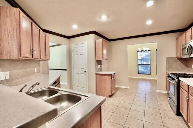 Photo - 3503 Barkers Crossing Ave