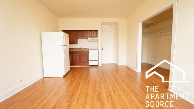 Photo - 2777 N Milwaukee Ave Apartments Unit 121