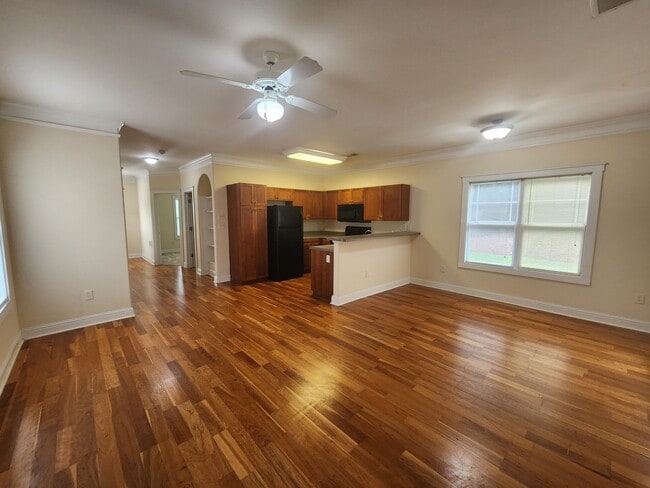 2110 Lakeside Dr Unit 1