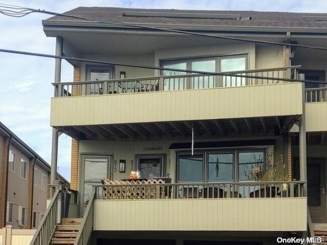 Photo - 813 Shore Rd