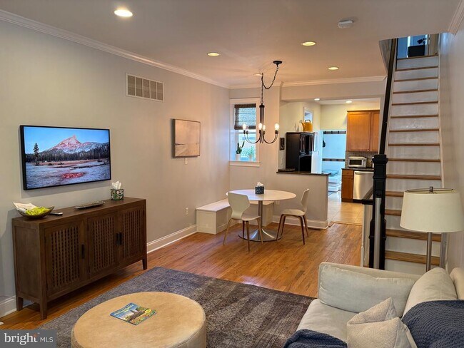 Photo - 2608 Swain St