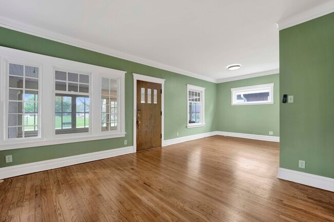 Photo - 636 S Euclid Ave