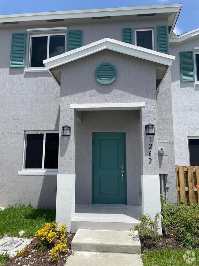 Building Photo - 1262 NW 3rd Ln Rental