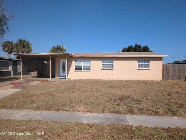 Photo - 900 Camphor Way
