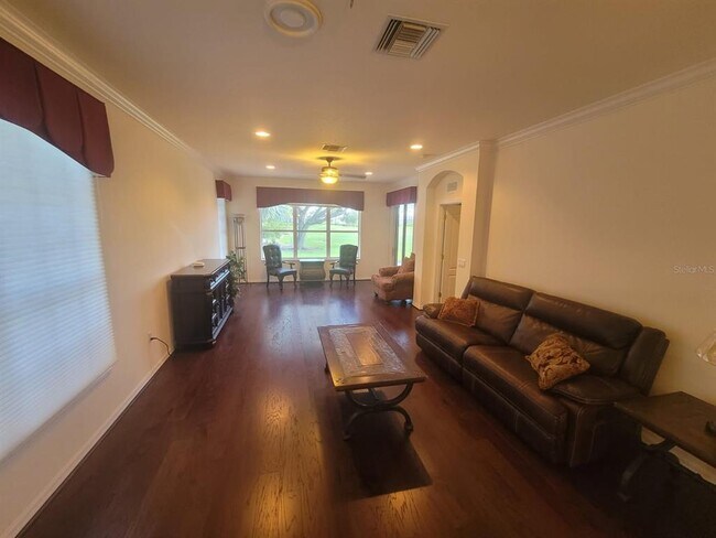 Photo - 4665 Whispering Oaks Dr