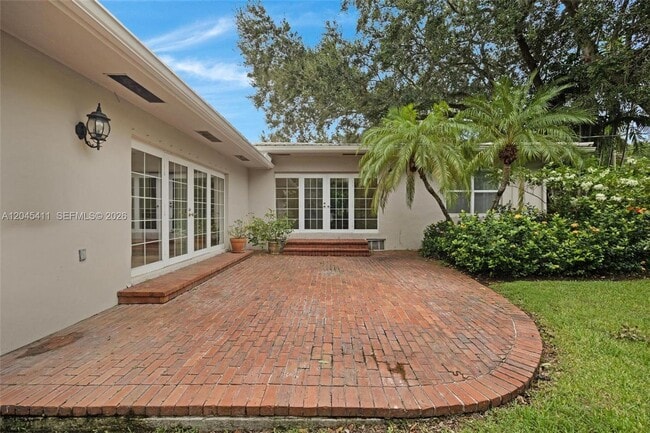 1246 Algardi Ave