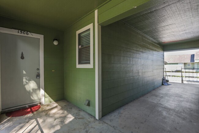 Photo - 14777 Wunderlich Dr