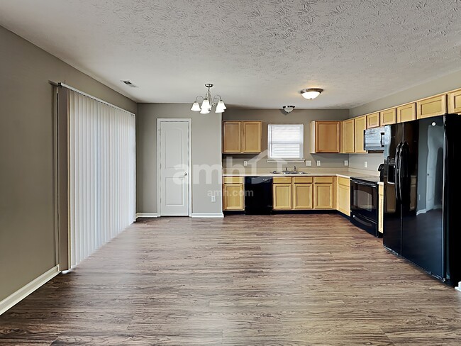 Photo - 10632 Landsbrook Run N