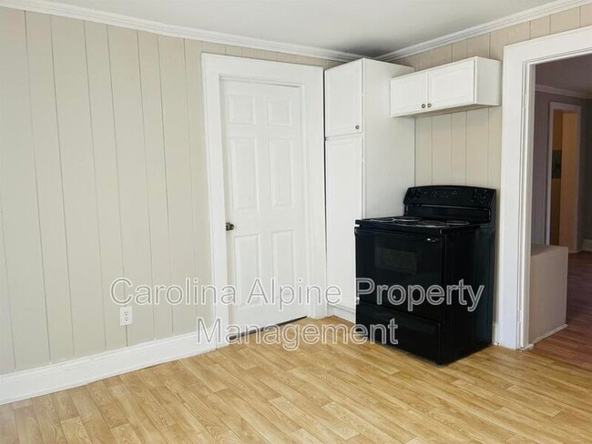 Photo - 2207 Garland Ave