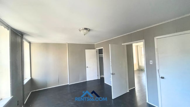 Photo - 101 N George St Unit Apt 2