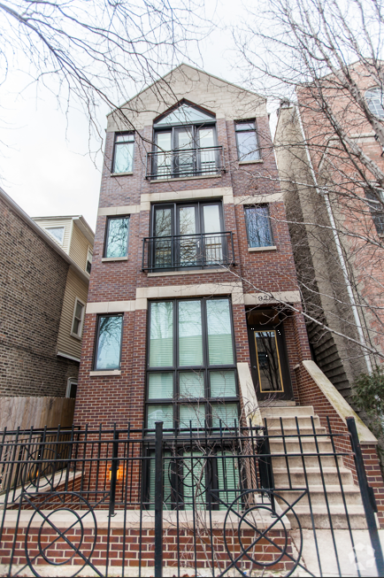 Building Photo - 928 N Wood St Unit 3 Rental