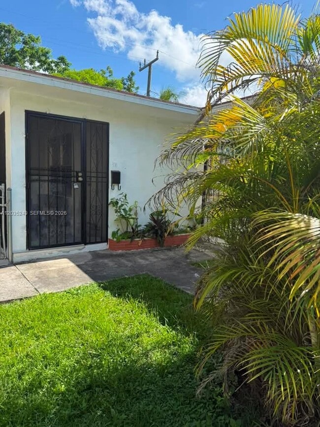 Photo - 78 NE 43rd St Unidad 0