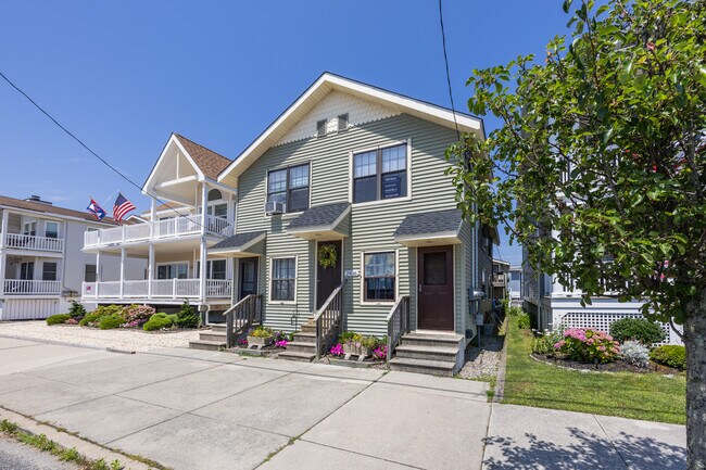 Photo - 2936 Asbury Ave Townhome