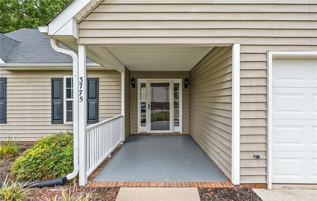 Building Photo - 3775 Wavebrook Ct