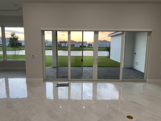 Photo - 4685 Estates Cir