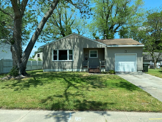 Ranch Home in Northampton - Ranch Home in Northampton