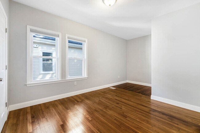 Photo - 40 Creighton St Unit 2