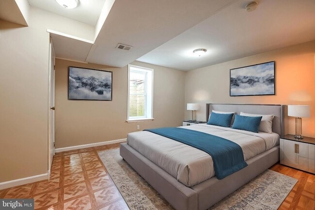 Photo - 6809 Weaver Ave Unidad B