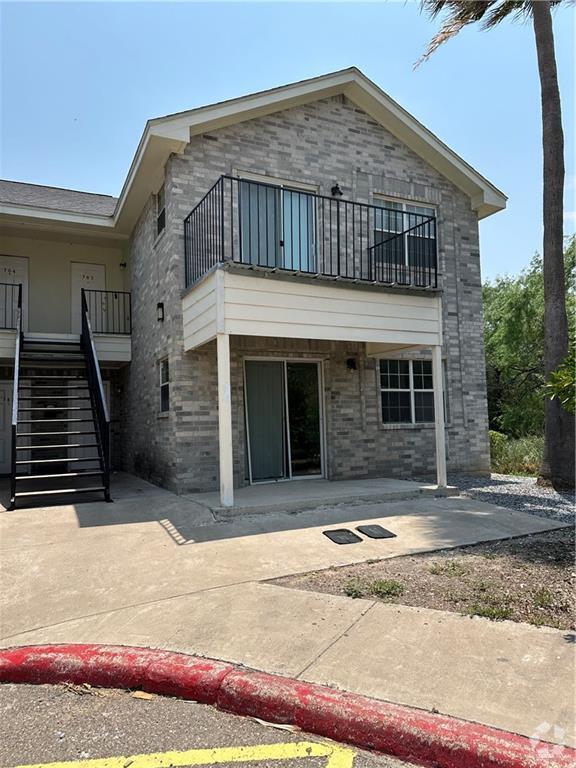 Building Photo - 1521 Oasis Dr Rental