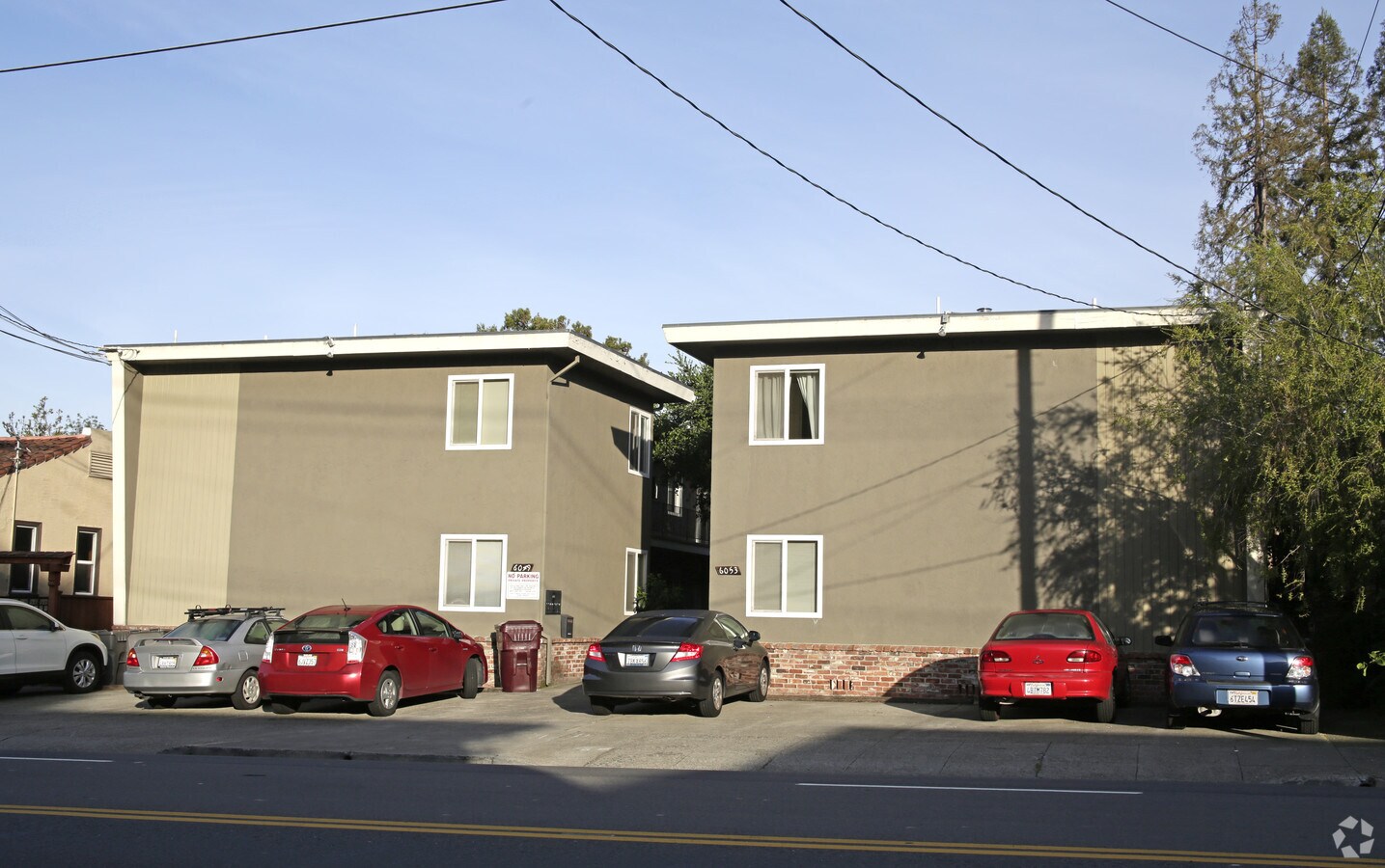 Photo - 6049-6053 Claremont Ave