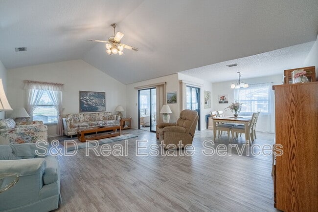 Photo - 6042 Seagull Ln