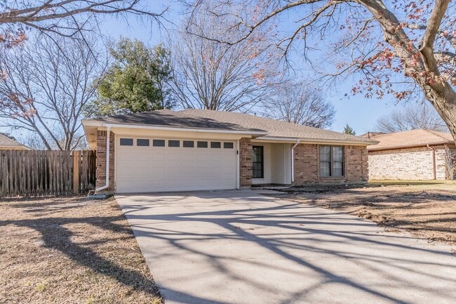 Photo - Fully Furnished 3Bed/2Bath Ranch Home in Keller