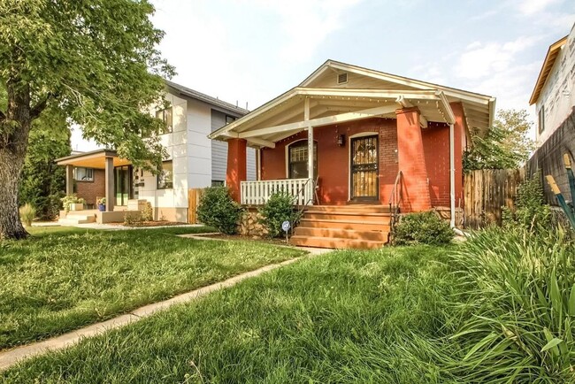 Charming 3-Bedroom Bungalow with Oversized... - Charming 3-Bedroom Bungalow with Oversized... Casa