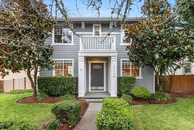 Building Photo - Immaculate Redmond Ridge Air-Conditioned B... Rental