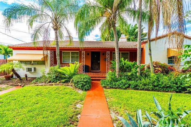 Photo - 427 NE 107th St