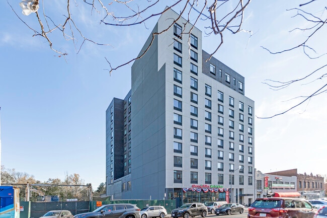 Photo - 2850 Webster Ave