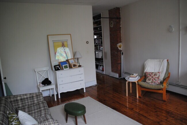 Photo - 204 Wooster St Unidad Second Floor