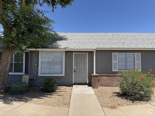 Building Photo - Glendale 2br Townhome - Just remodled!