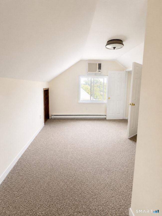 266 East Ave Unit 3