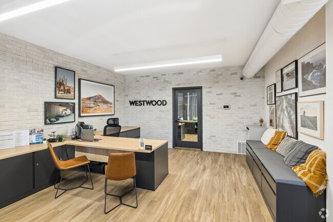 Leasing Office