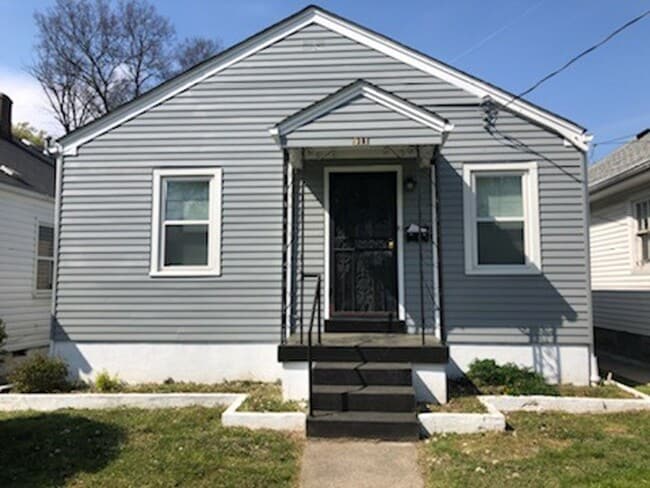 Building Photo - Nice 3 Bedroom One Bath Home in South Louisville