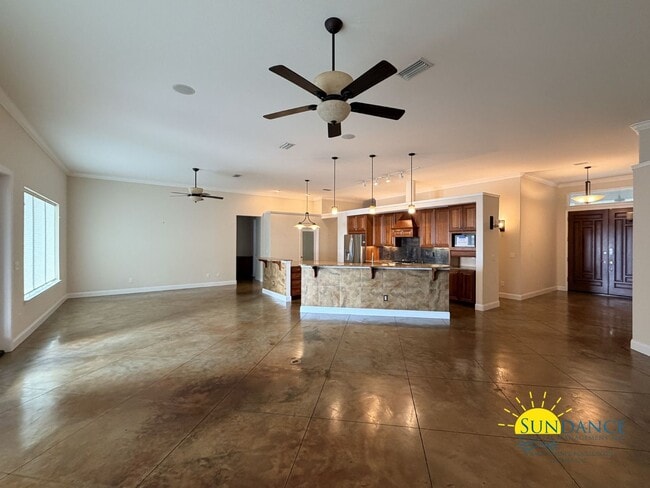 Photo - Beautiful Waterfront Property in Prime Location!