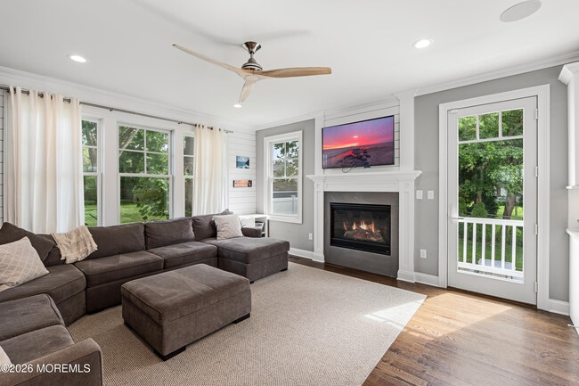 Photo - 15 Shrewsbury Dr