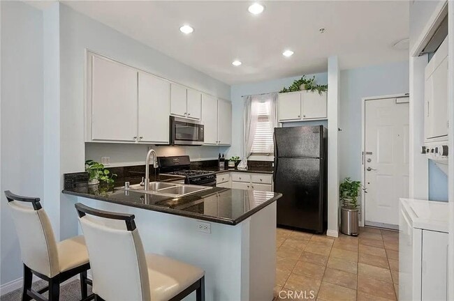 Photo - 2742 Cabrillo Ave