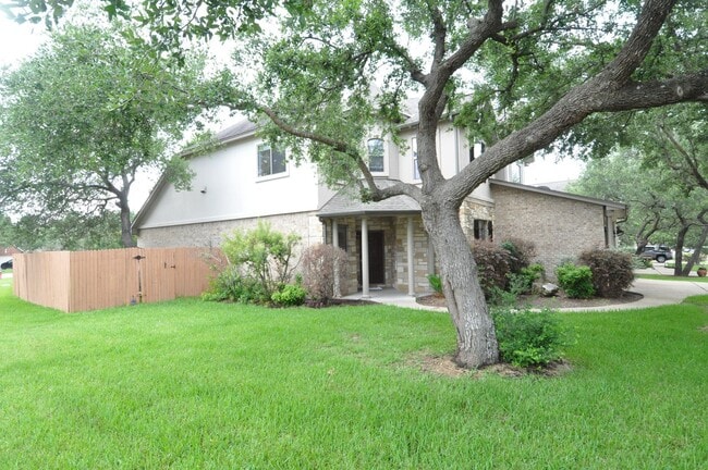 Photo - 3323 Pine Needle Cir