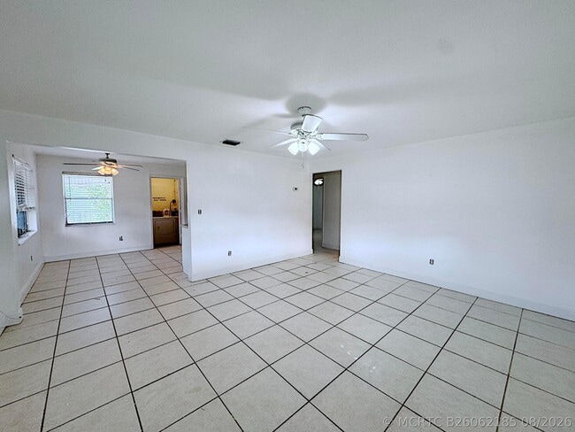 202 SE 3rd Terrace Unidad 1