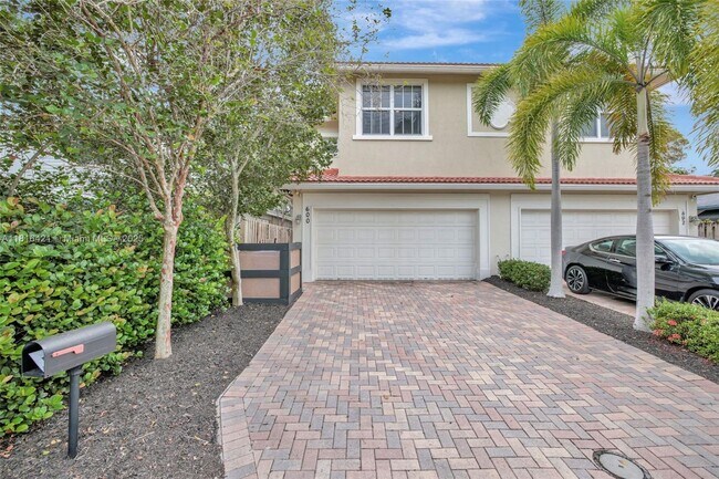 Photo - 600 SW 8th St Townhome