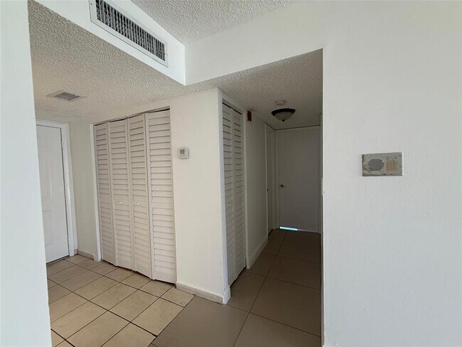 Photo - 18101 NW 68th Ave Unit c104