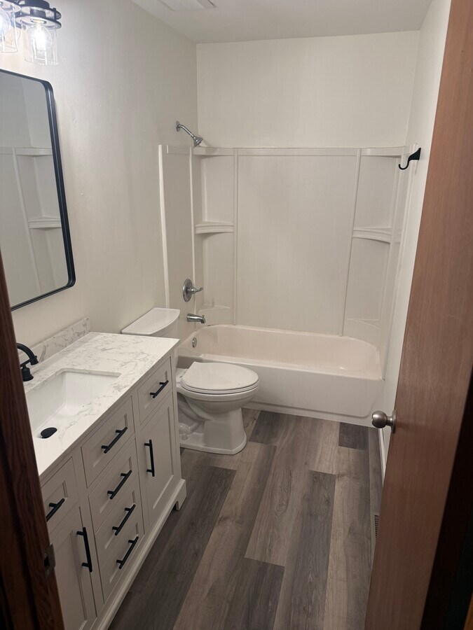 Photo - 141 S Judge Dr Unit Lower
