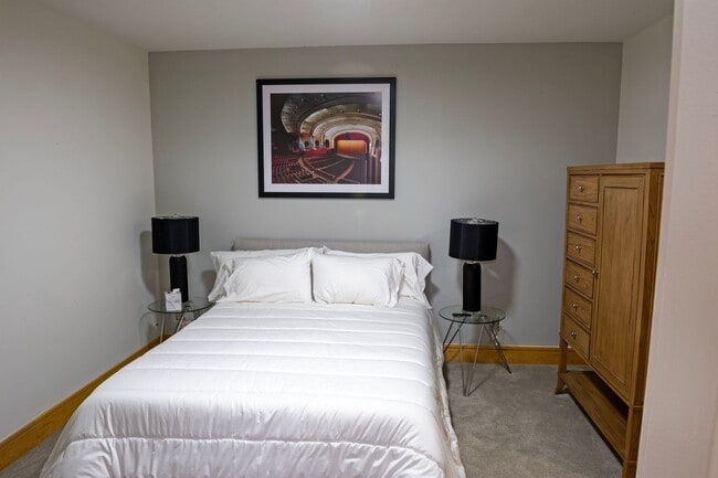 118 N Walnut St Unit 2nd Floor